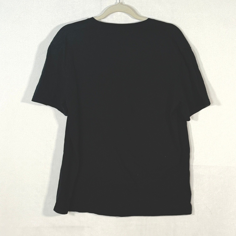 Queen Official Merch Black Graphic Band T-Shirt Rock Crest Logo Mens Large 2023 - Picture 2 of 7